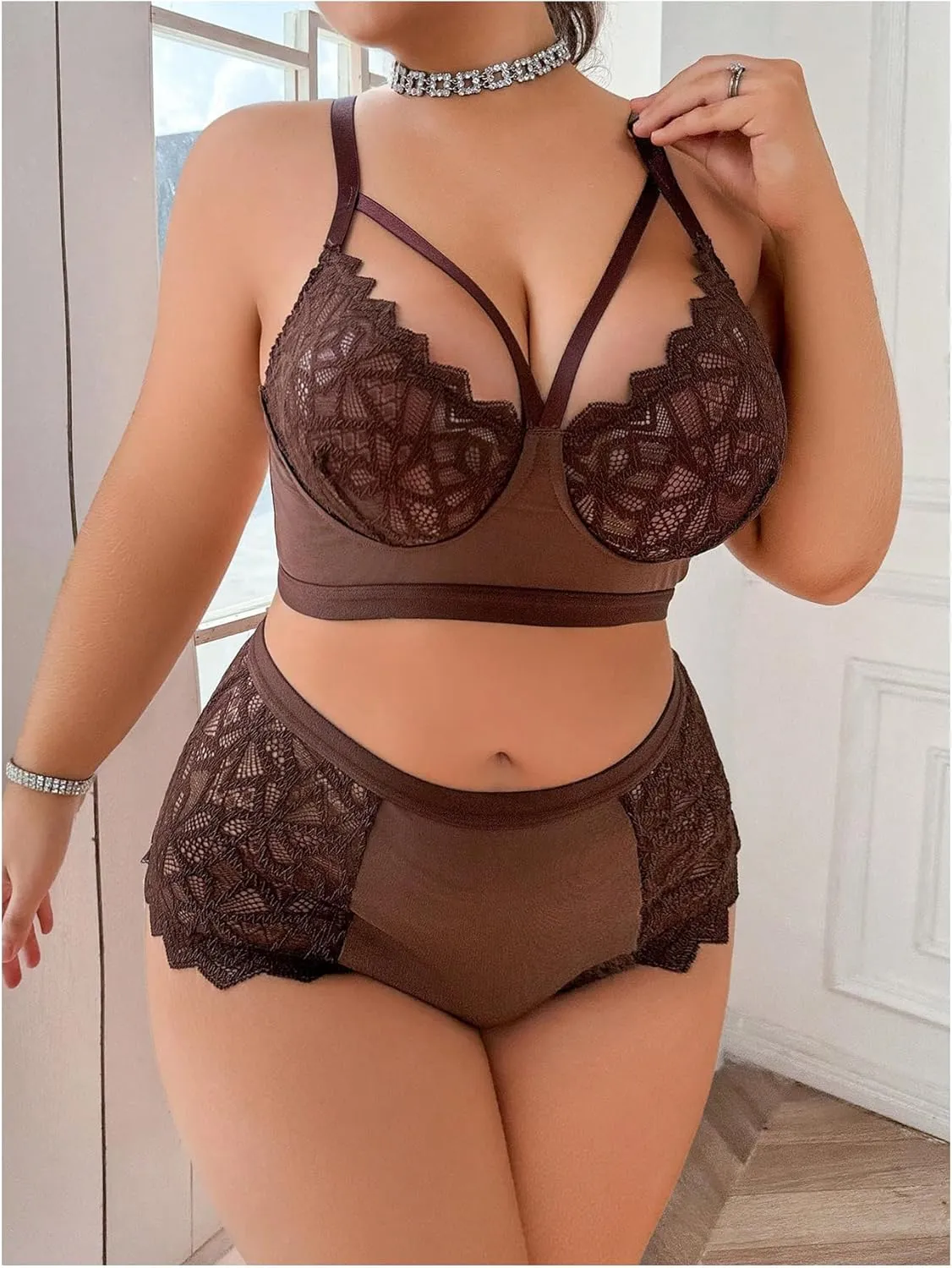 MakeMeChic Women's Plus Size Lingerie Sets Contrast Lace Cut Out Wireless Bra and Panty Set