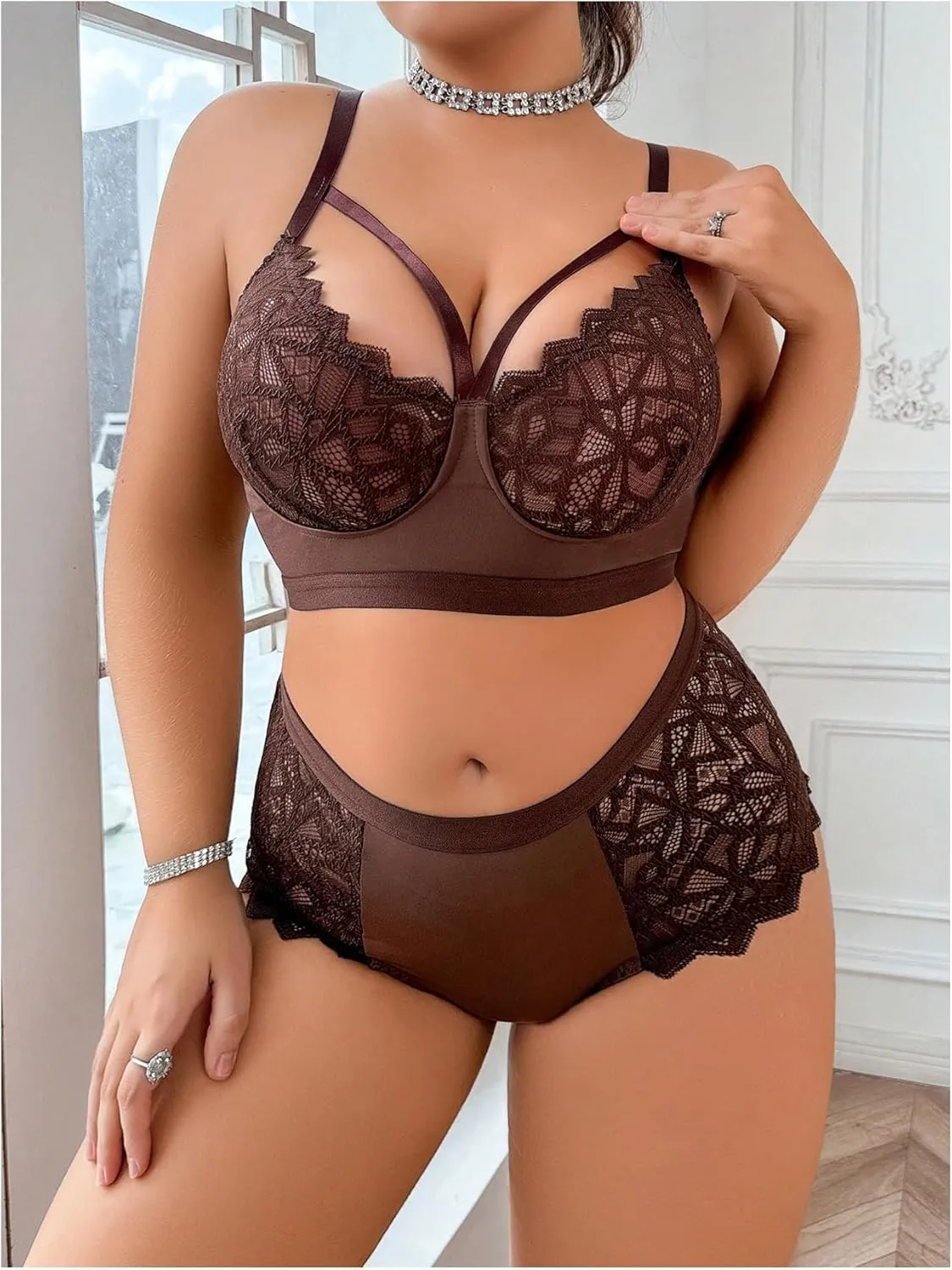 MakeMeChic Women's Plus Size Lingerie Sets Contrast Lace Cut Out Wireless Bra and Panty Set