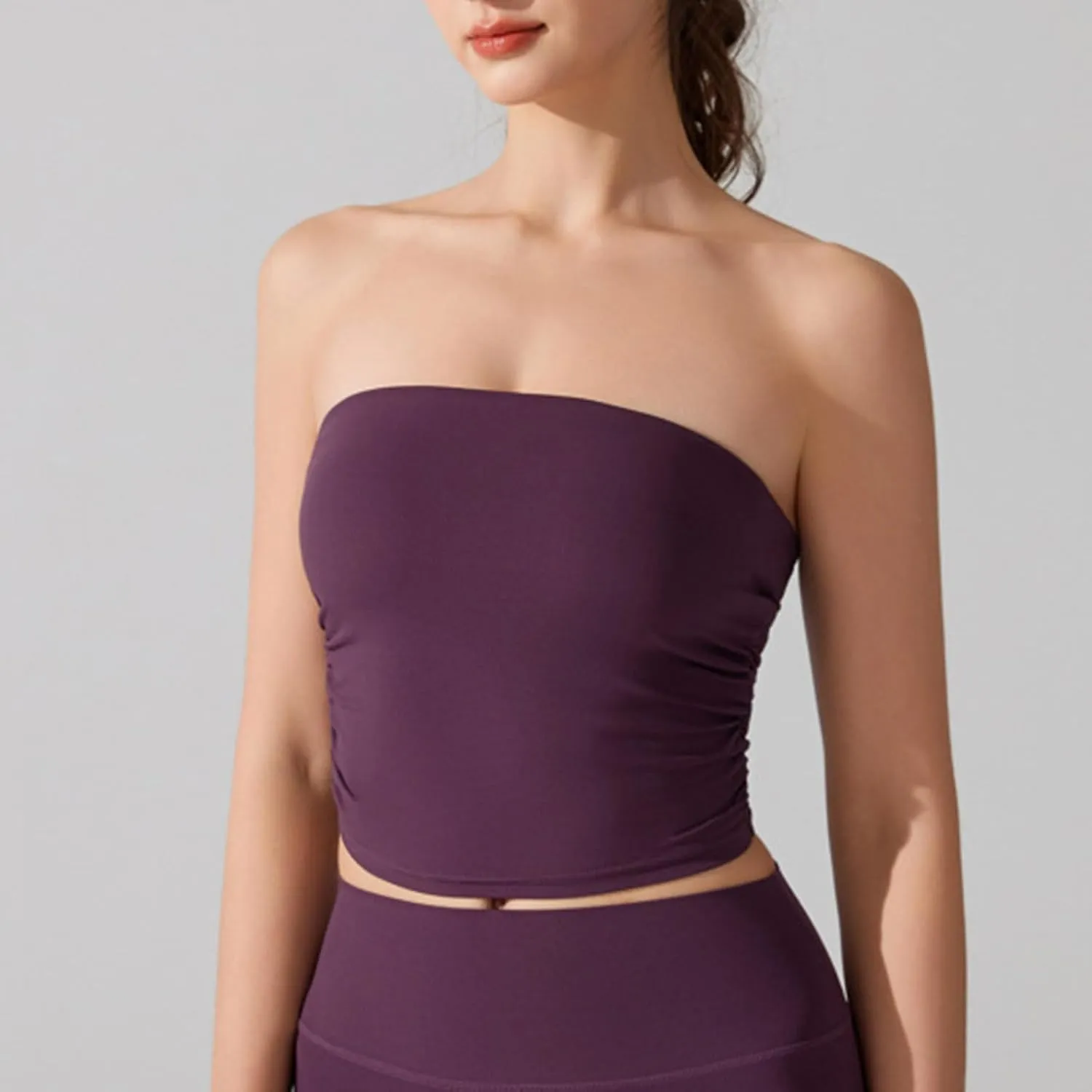 Sexy Strapless Shelf Bra Crop Top for Women Stretchy Ruched Side Bandeau Tops Casual Smooth Going Out Tube Brarettes