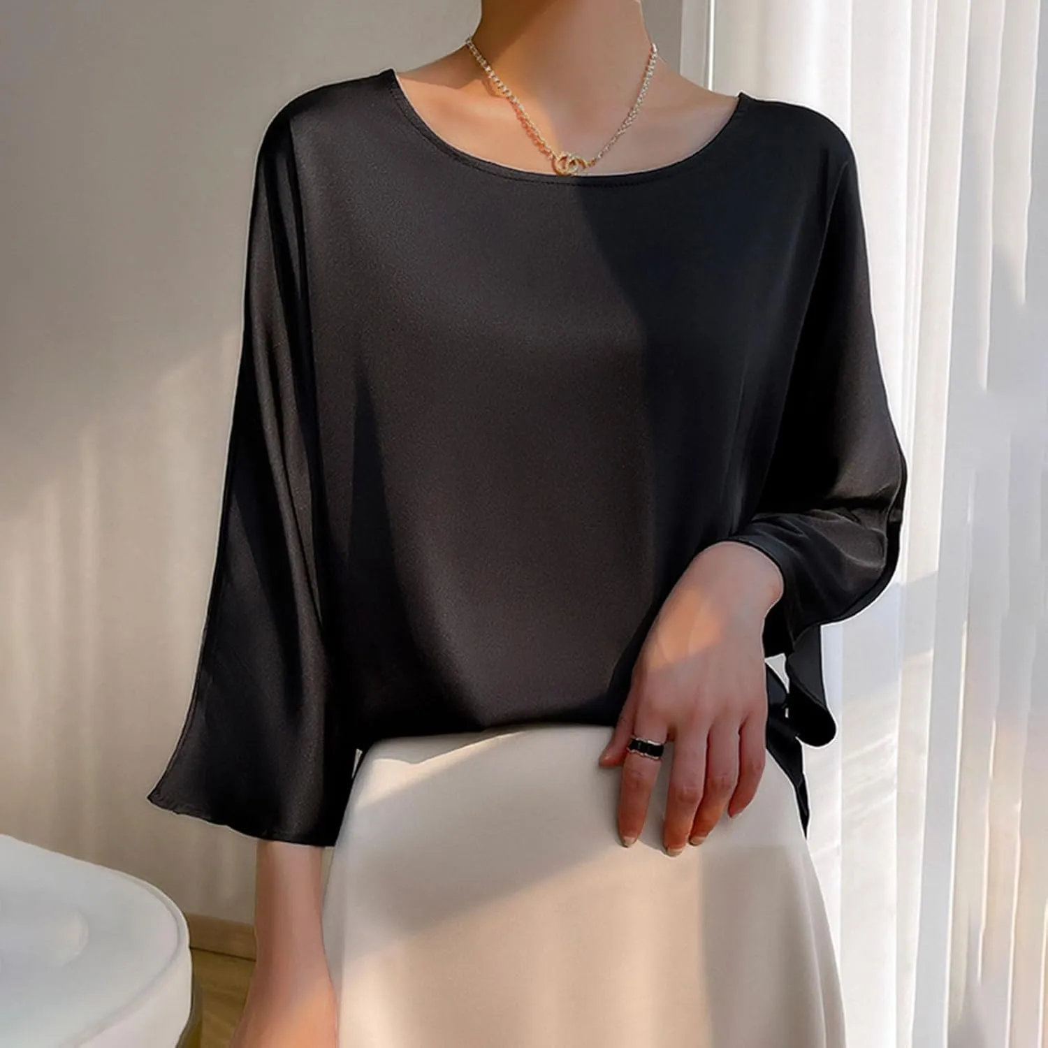 Summer 3/4 Sleeve Tops for Women Round Neck Loose T Shirt Draping Silk Smooth Satin Shirt Tees Dressy Business Blouse