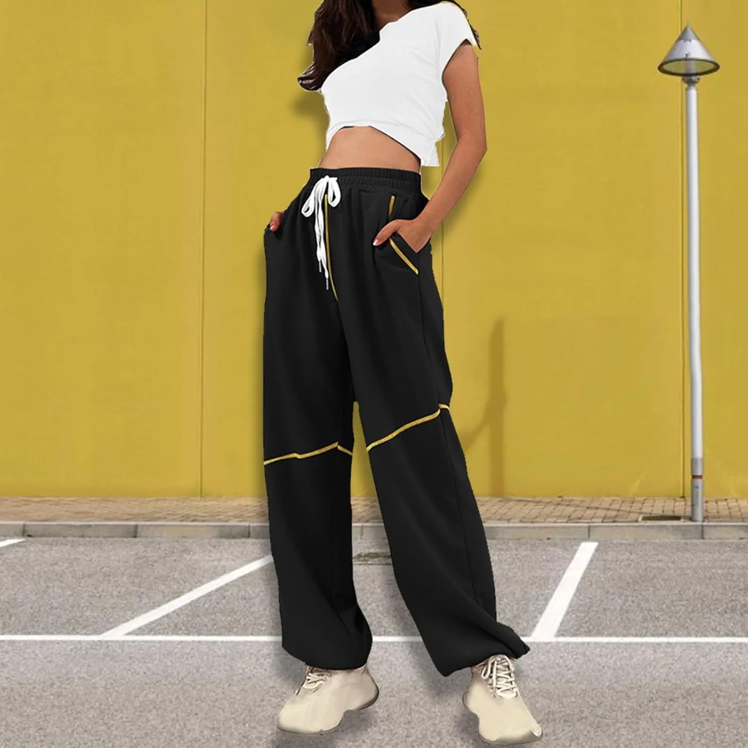 Women's Wide Leg Sweatpants 2025 Baggy Wide Fleece Lined Straight Leg Pant Drawstring Athletic Joggers with Pockets